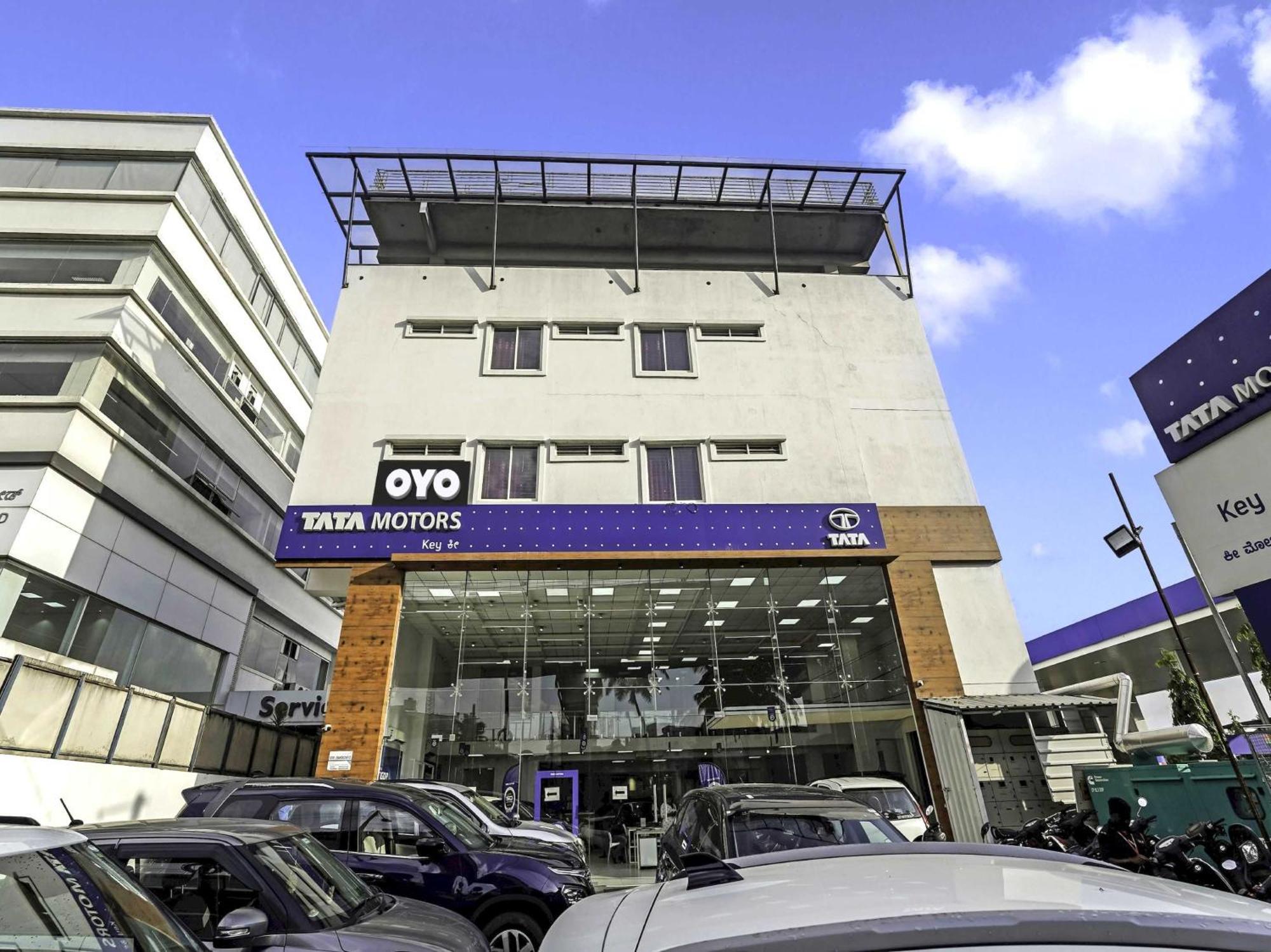 Oyo Flagship Hotel Ayodhya Bangalore Exterior foto