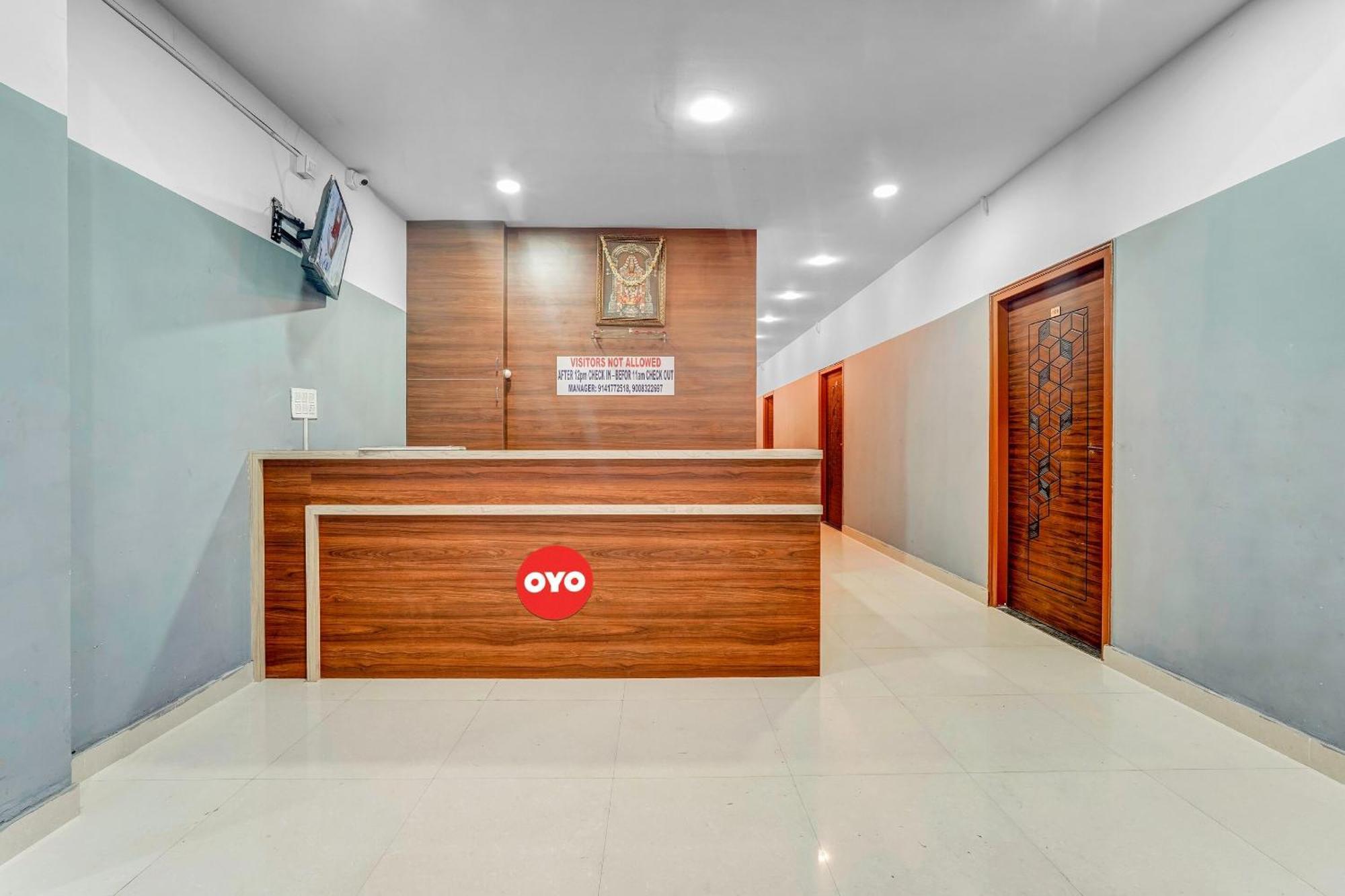 Oyo Flagship Hotel Ayodhya Bangalore Exterior foto